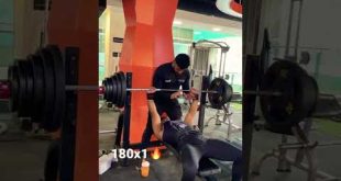 180kg bench press clean🔥#gym #viral #ytshorts #trending #youtube #shorts #contentcreator