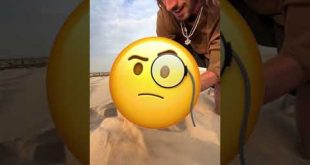 VEJA O QUE ELE ENCONTROU NA AREIA 😨 #youtube #youtubeshorts #shorts